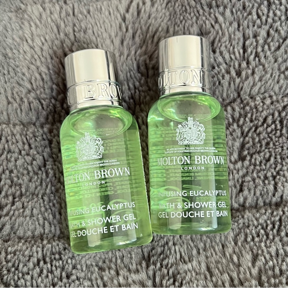 Molton Briwn Infusing Eucalyptus Bath and Shower Gel 60ml